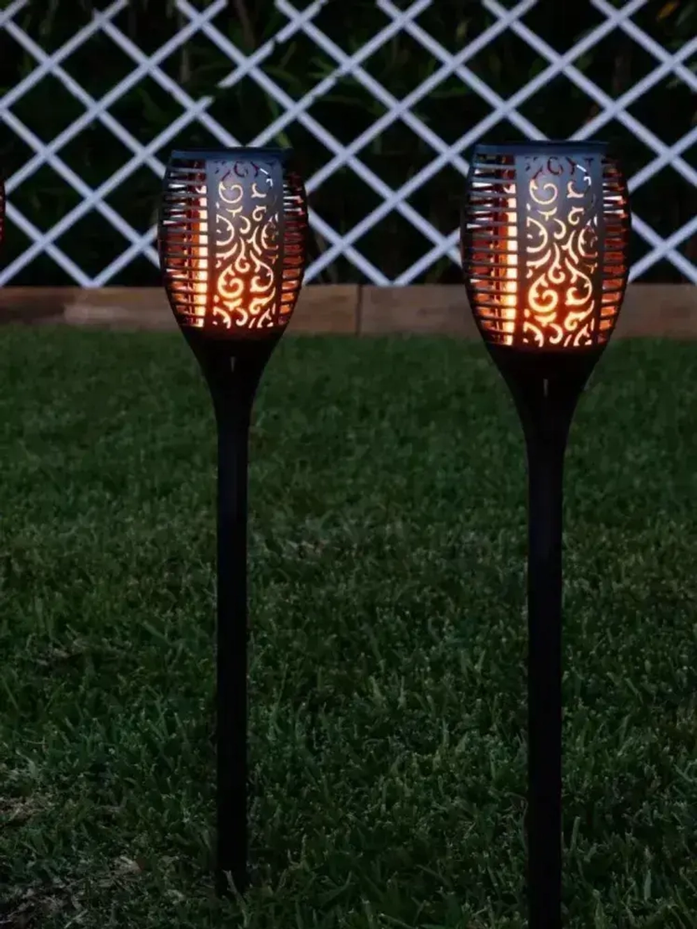 Светильник уличный на солнечной батарее "Факел"