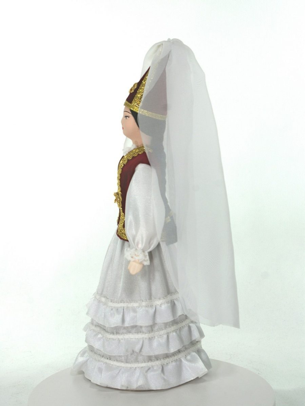 Кукла коллекционная Казашка в свадебном платье