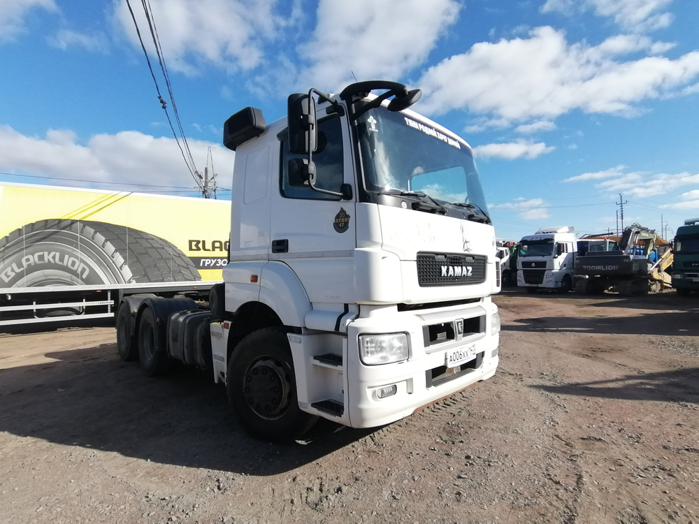 КамАЗ 65206 6x4 Седельный тягач 65206-T5 (Дизельный, 12,0 л, 428 л.с., МТ)