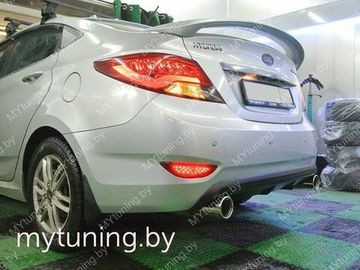 Диффузор заднего бампера с двойным выхлопом для Hyundai Solaris