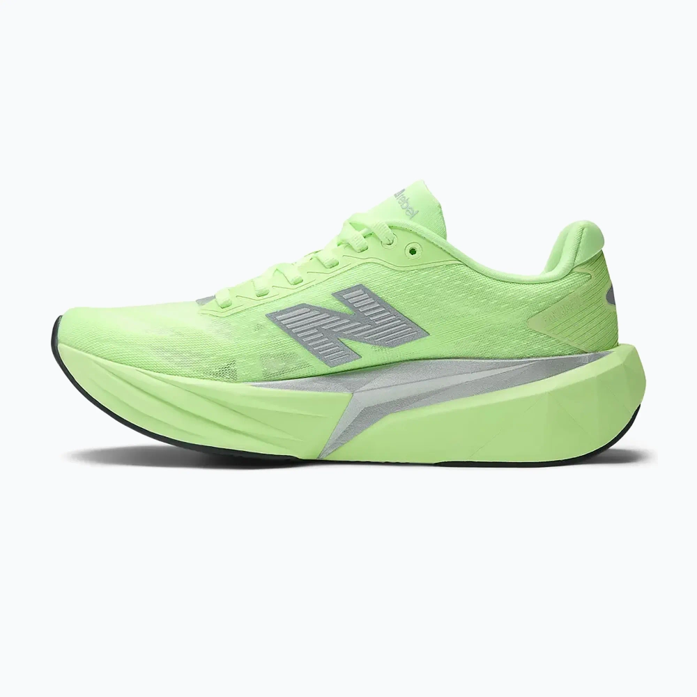 Женские Кроссовки для бега New Balance FuelCell Rebel V5 mint flash