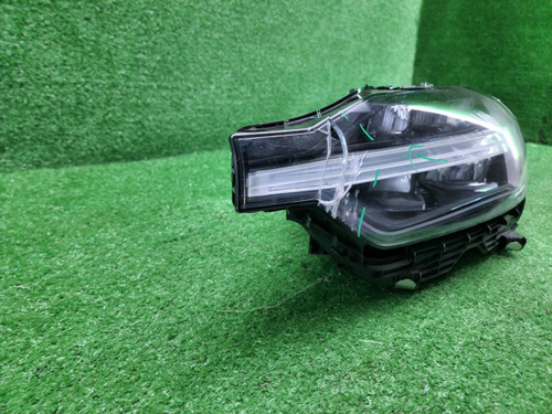 Фара левая Volvo XC60 2 (2021-н.в.) LED