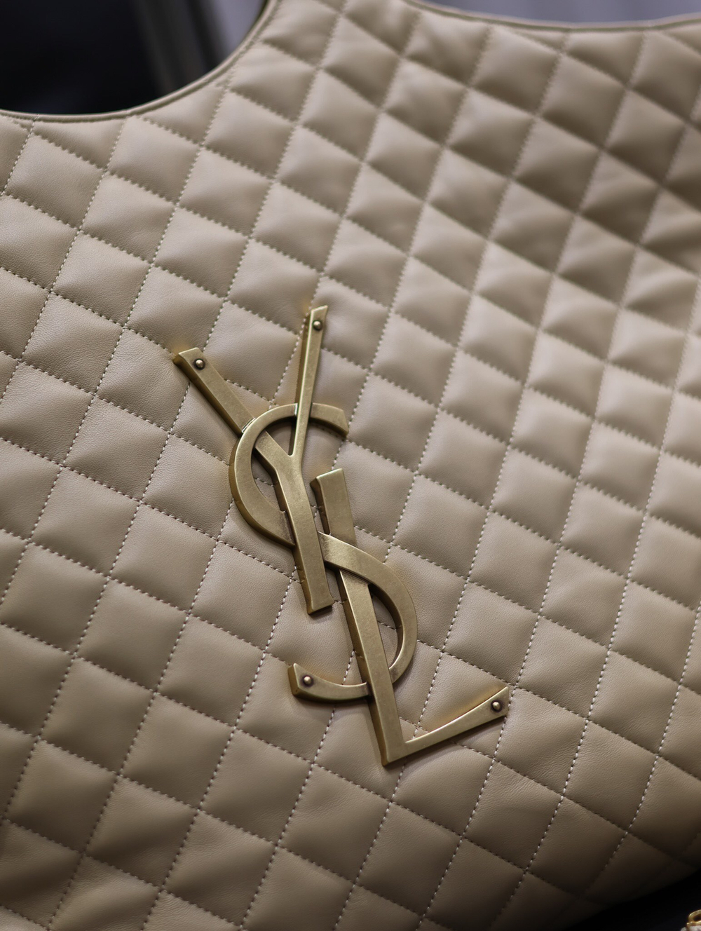 Saint Laurent Icare Maxi Shopping Bag