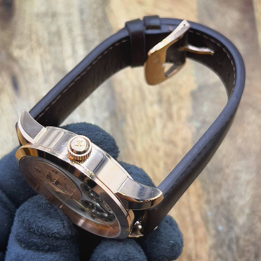 Часы Jaeger-LeCoultre