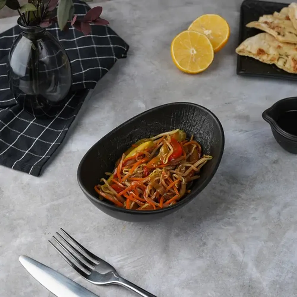 Салатник 300 мл овальный 16*12 см h6 см Black Raw Wood P.L. Proff Cuisine [6]