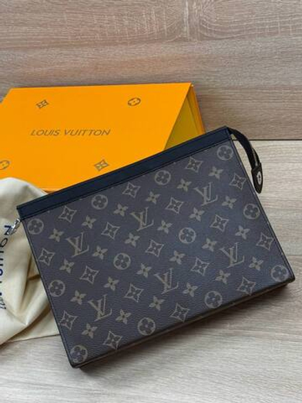Клатч Louis Vuitton