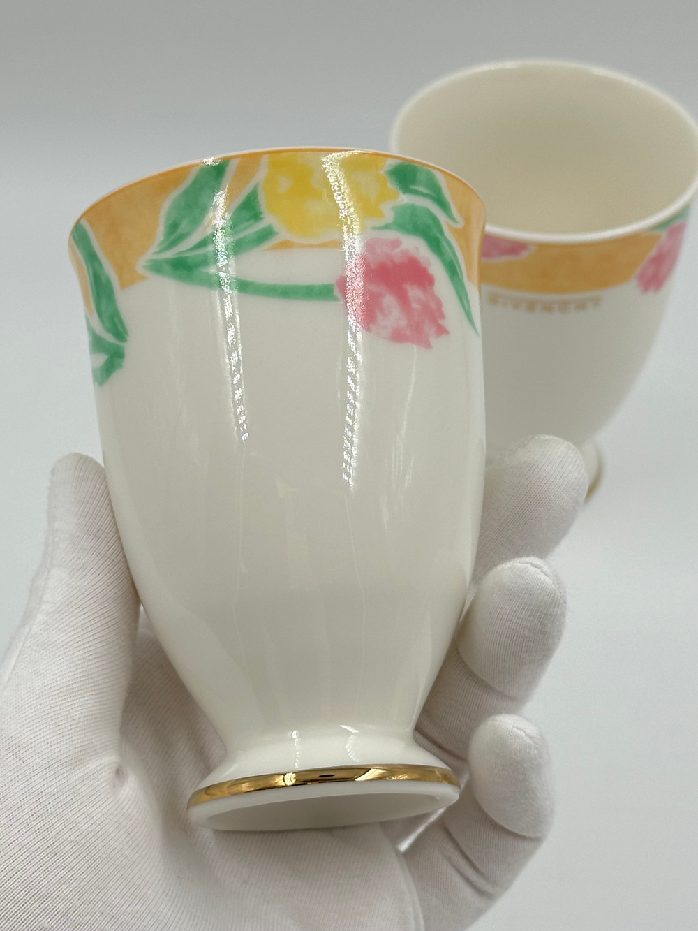 Стакан с жёлтой каймой Givenchy by Yamaka