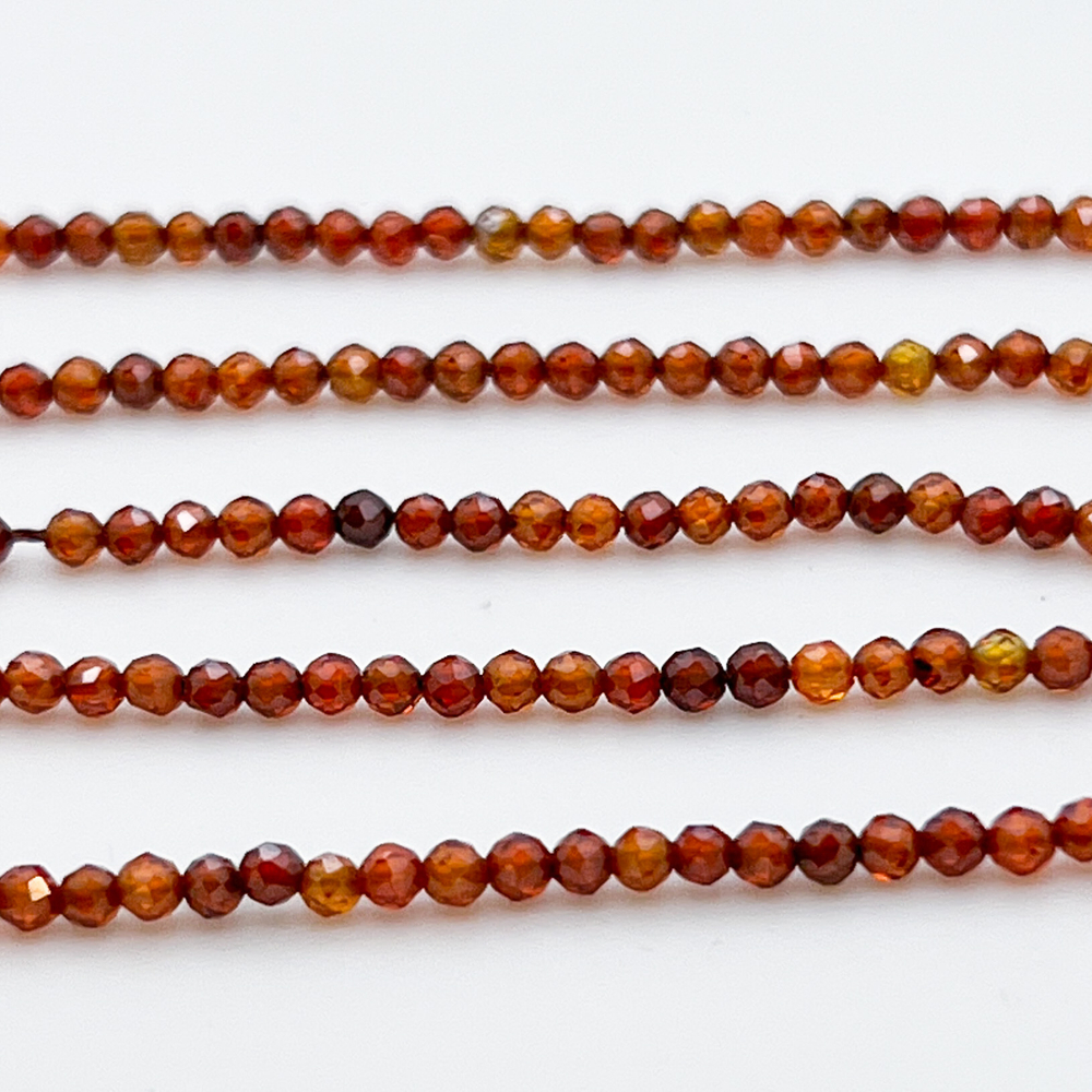 Фианит (кубический цирконий), цвет коричнево-красный , размер 2 мм, цена за нить около 195 шт (38 см)