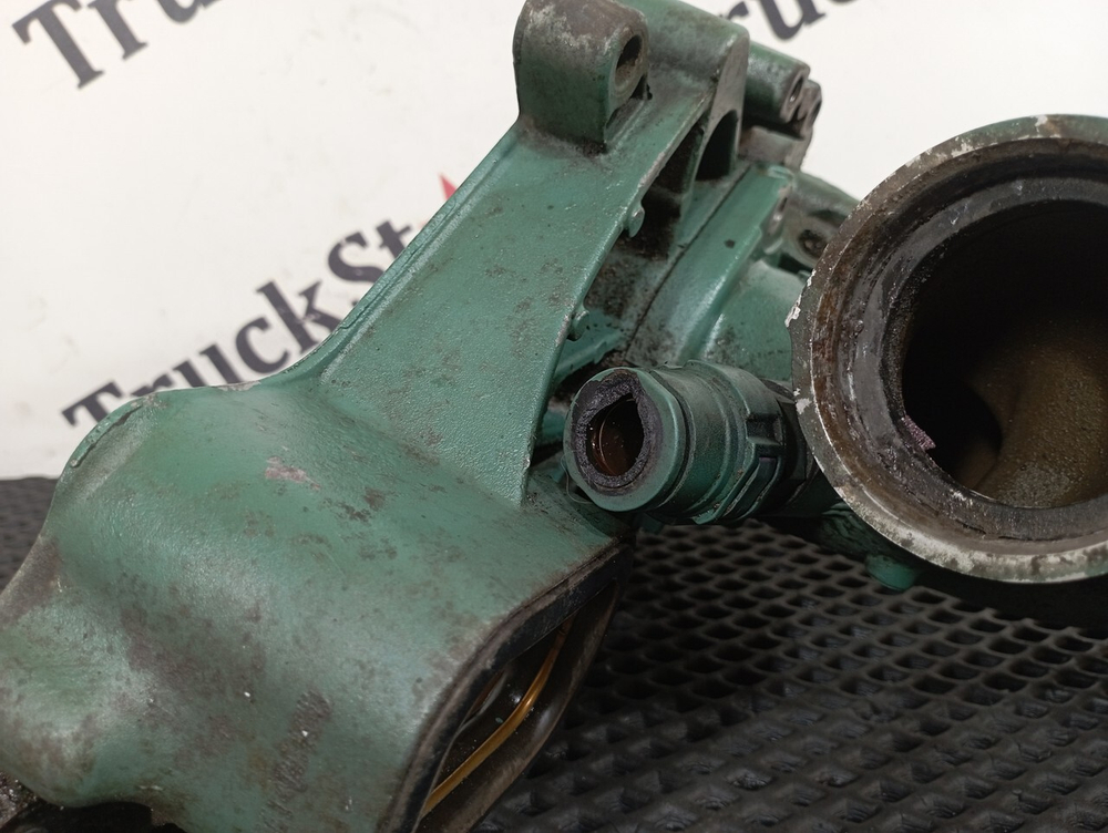 Корпус помпы двигателя