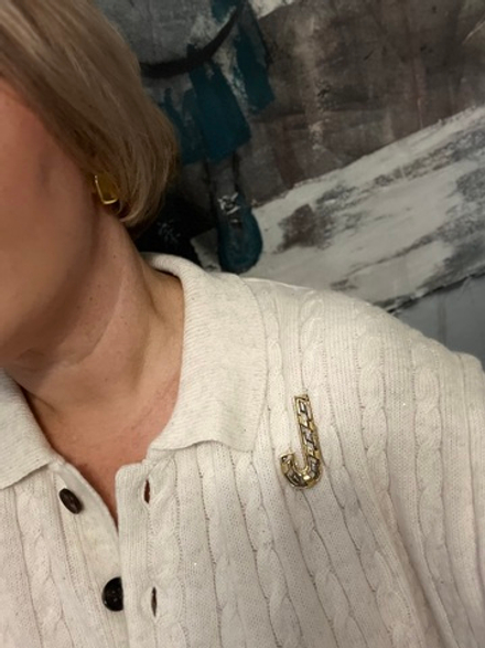 Новогодняя брошь карамельная трость биколор