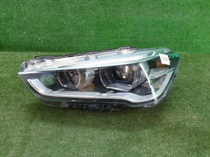 Битая Фара левая BMW X1 F48 (2015-2019) LED