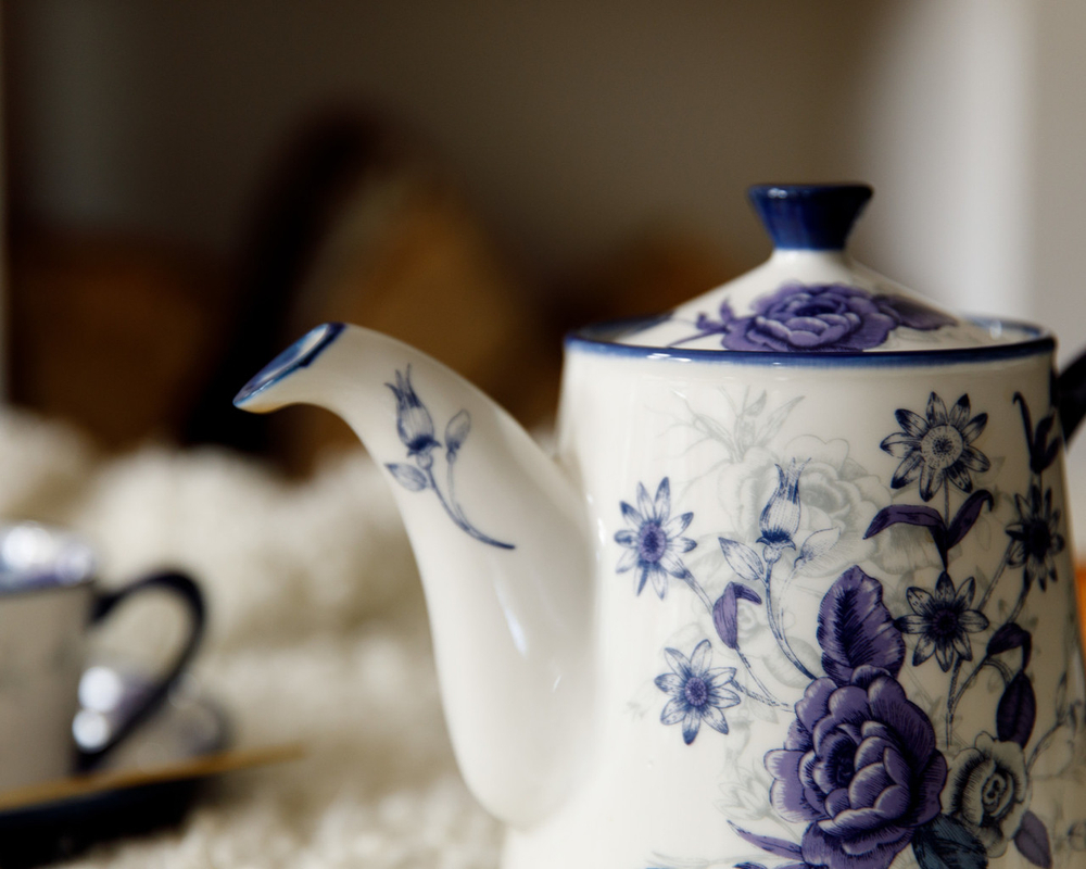 Kitchen Craft Чайник London Pottery 900 мл Голубая роза LPBRTPOT4BLU
