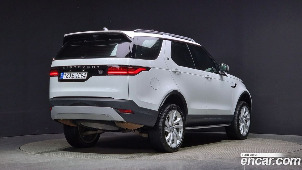 Land Rover Discovery 5 D300 HSE (12.2021)
