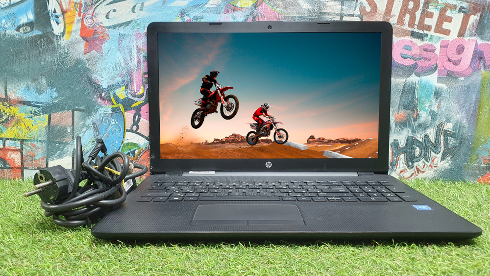 Ноутбук HP Celeron/4 Gb