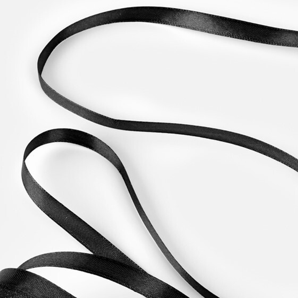 Лента атласная 1 см Черная (22м)