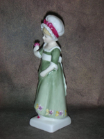 Статуэтка. Фарфор. Дама Рут. Royal Doulton. Англия