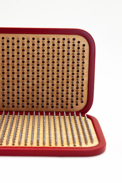 Доска садху Ом на мандале медные гвозди