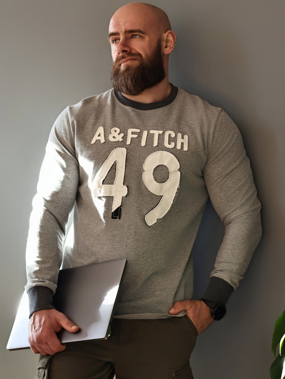 Лонгслив Abercrombie & Fitch ABL41