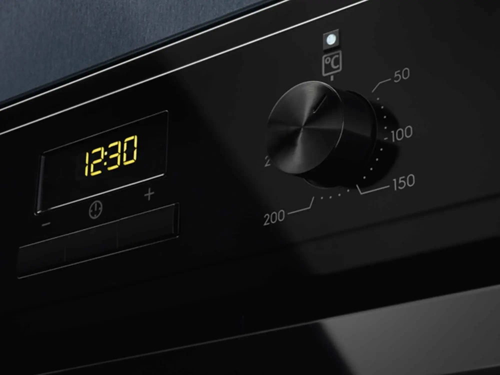 Ներկառուցվող վառարան ELECTROLUX EOF3H50BK