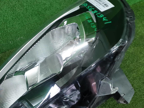 Битая Фара левая Peugeot Traveller (2016-н.в.) галоген