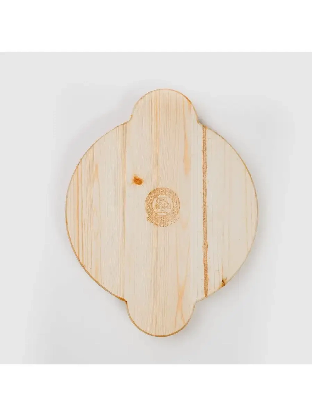 Деревянная менажница с ручками из кедра