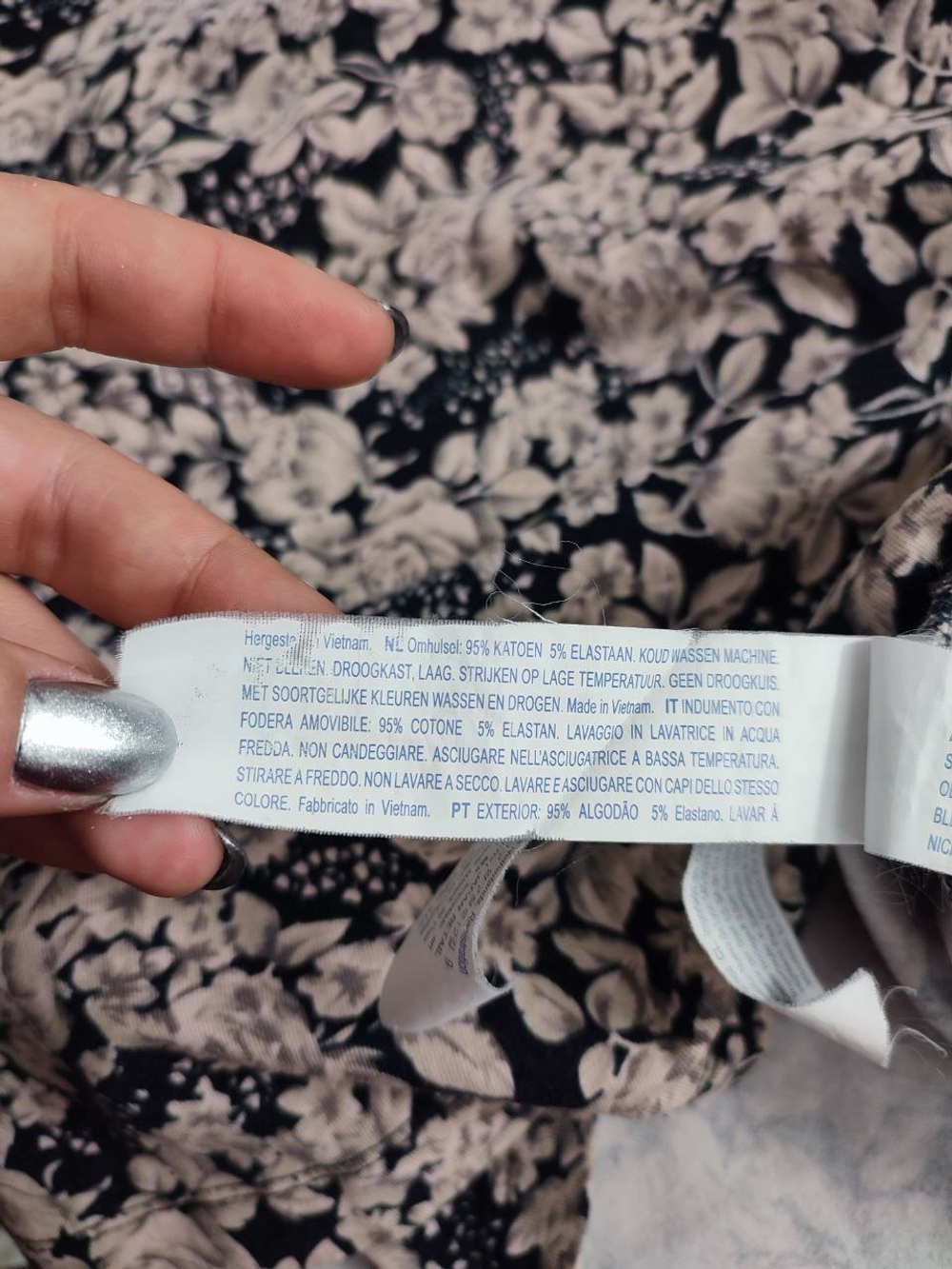 Платье стильное 42 размер