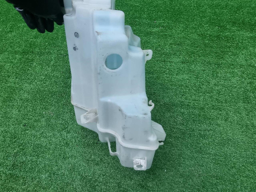Бачок омывателя Toyota RAV 4 ca40 (2012-2015)
