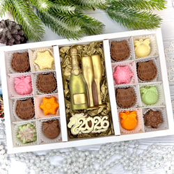 Шоколадный набор "С новым годом 2026. Шампанское. Подковы ": 2 шоколадки и 16 конфет ручной работы