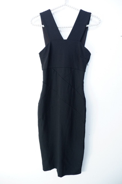 Платье H&M без рукавов 40 размер