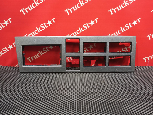 Рамка центральной консоли 2016г.