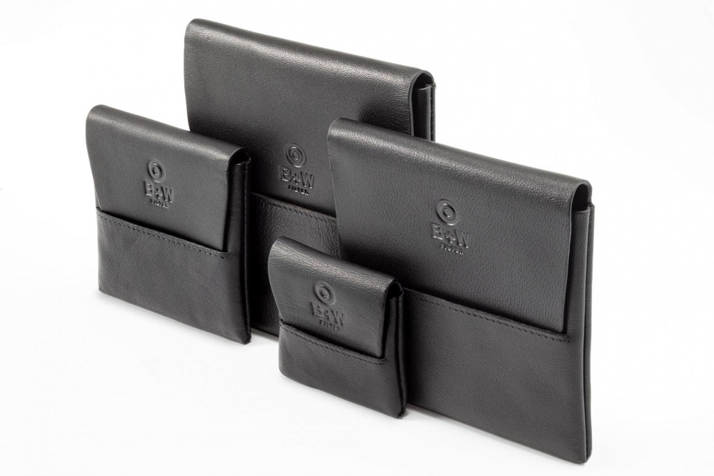 Schneider (B+W) Filter leather wallet 6x6x1см. Чехол B+W (Schneider) для cветофильтра до 49мм