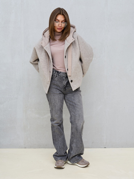 Шерстяная куртка с капюшоном в цвете капучино