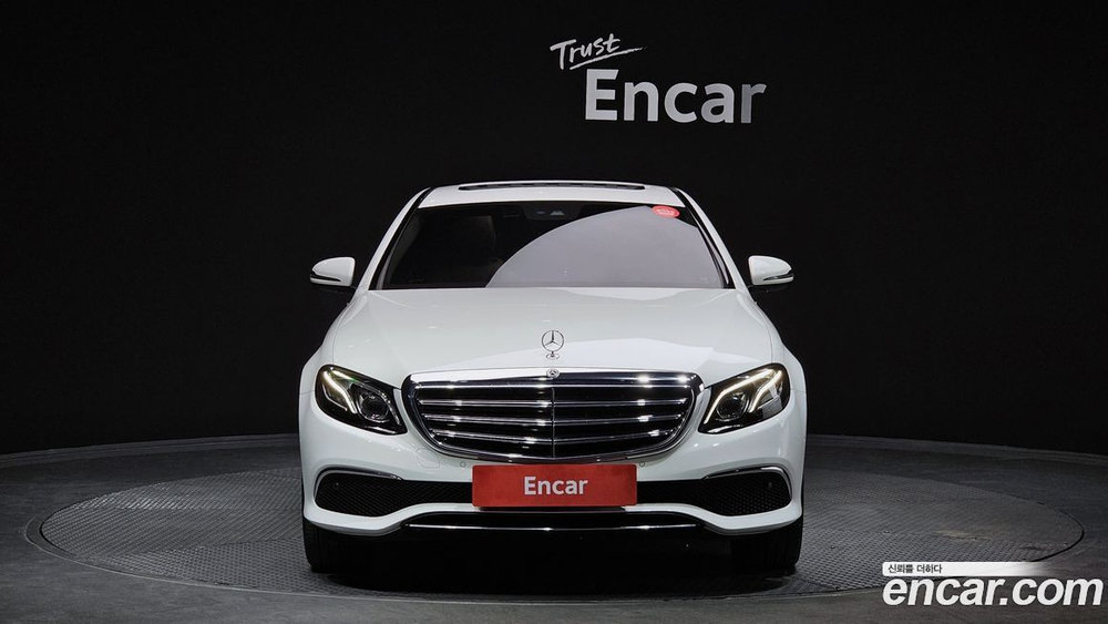 Mercedes-Benz E-Class W213 E220d 4MATIC Exclusive (10.2019)