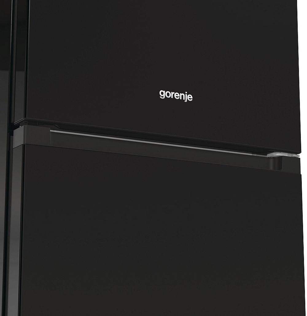 Отдельностоящий двухкамерный холодильник Gorenje RK6201SYBK