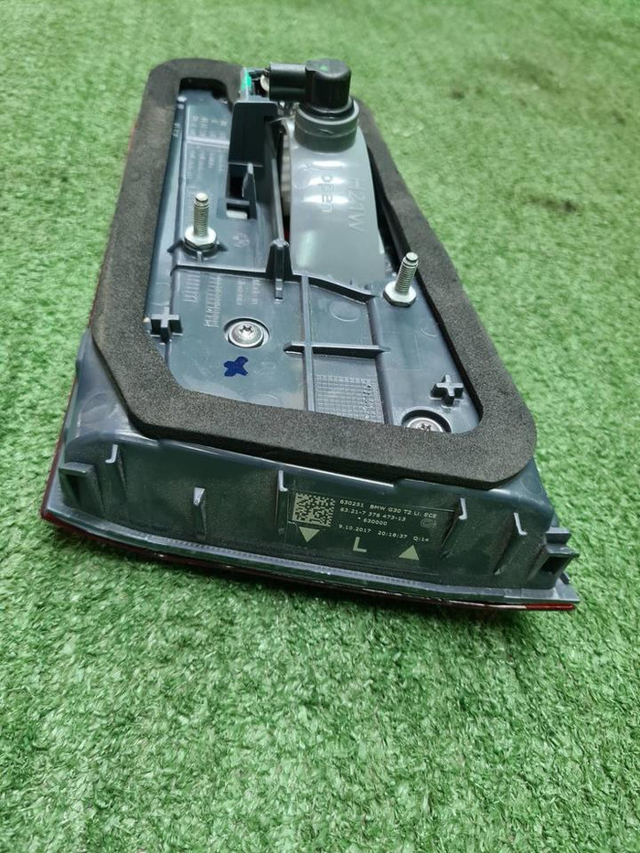 Фонарь левый внутренний BMW 5er G30 (2017-2020)