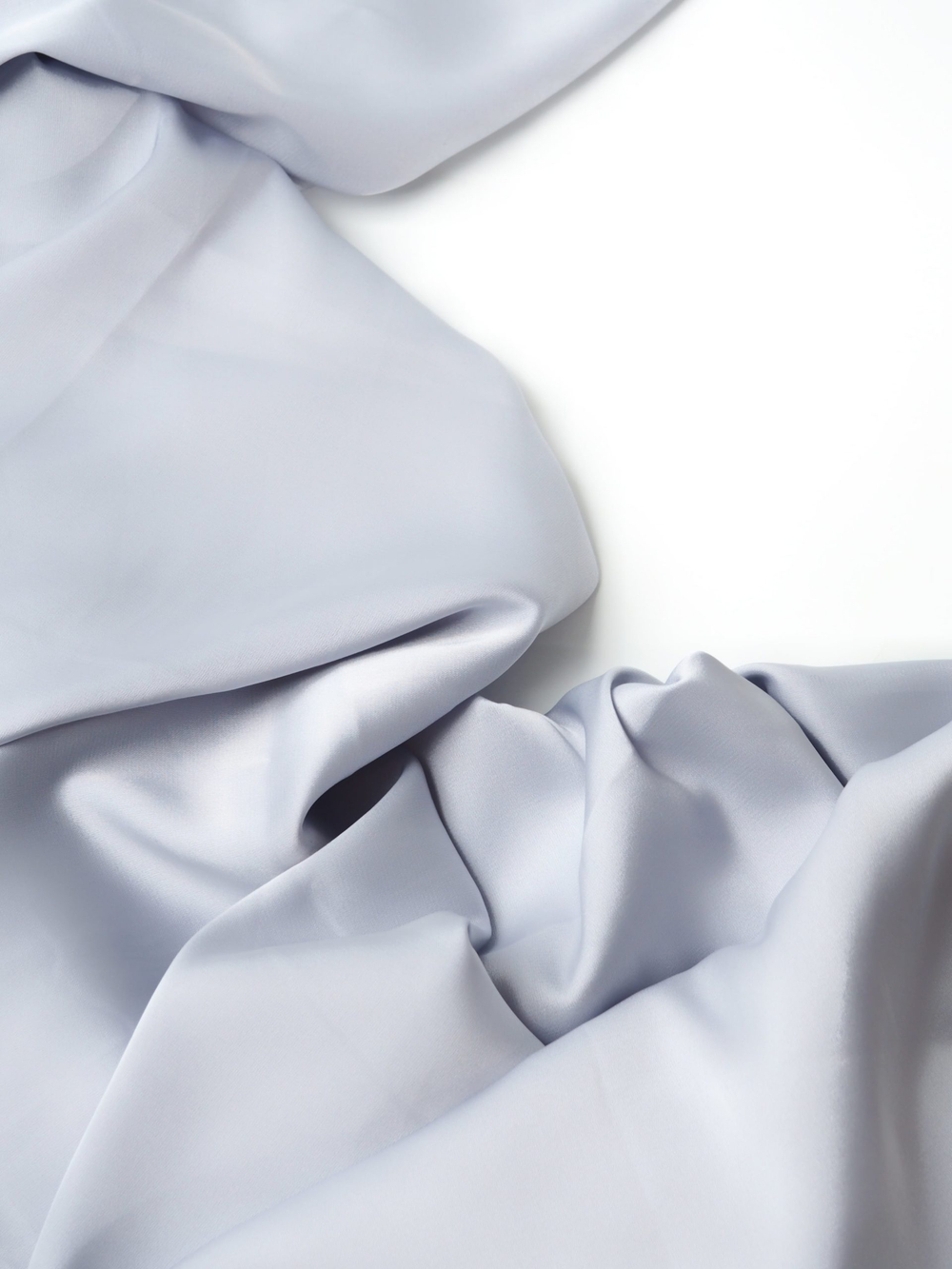 Шелк армани серо-жемчужный глянцевый плотность 90 г/м2 метражом