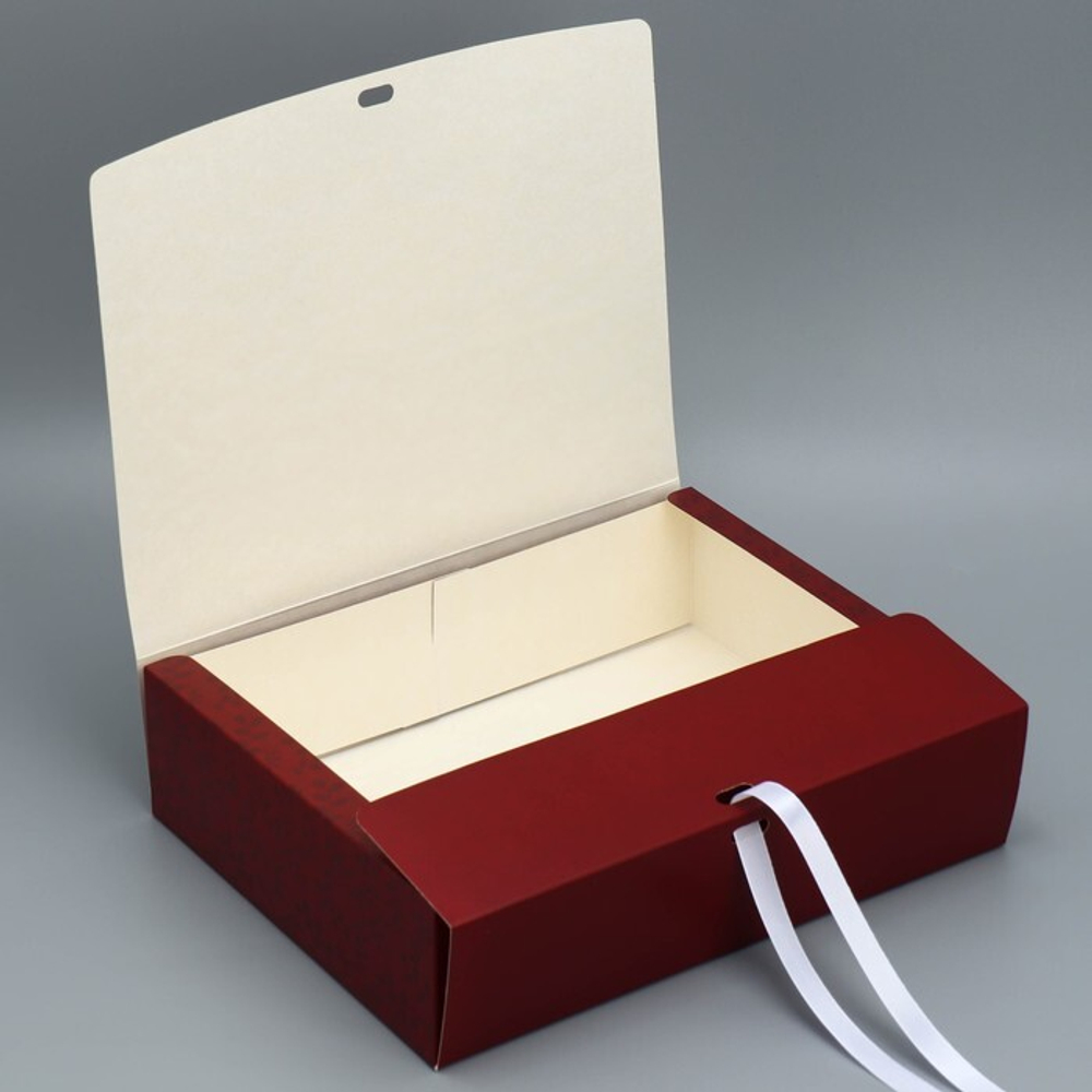 Коробка подарочная «Дорогому учителю», 31 х 24.5 х 8 см