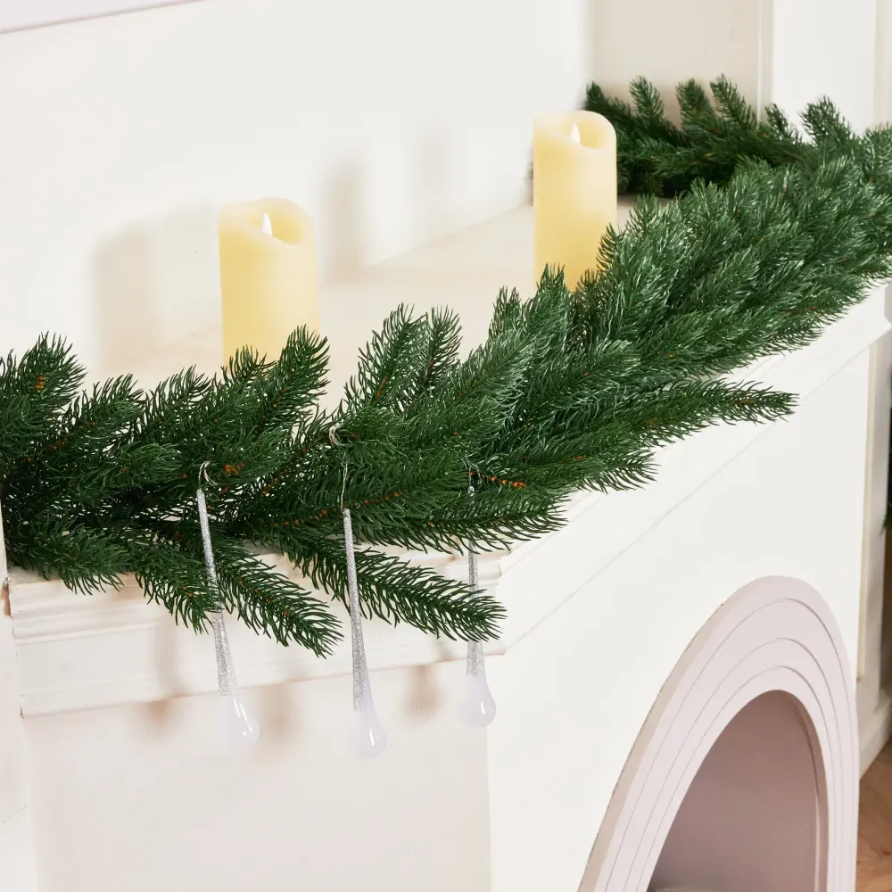 Хвойная гирлянда "Gabriel" литая хвоя