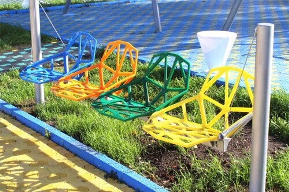 Данглы 3-хместные на растяжках непрозрачные