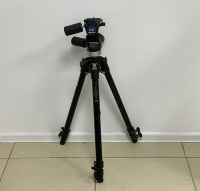 Manfrotto 190B + голова 141 RC