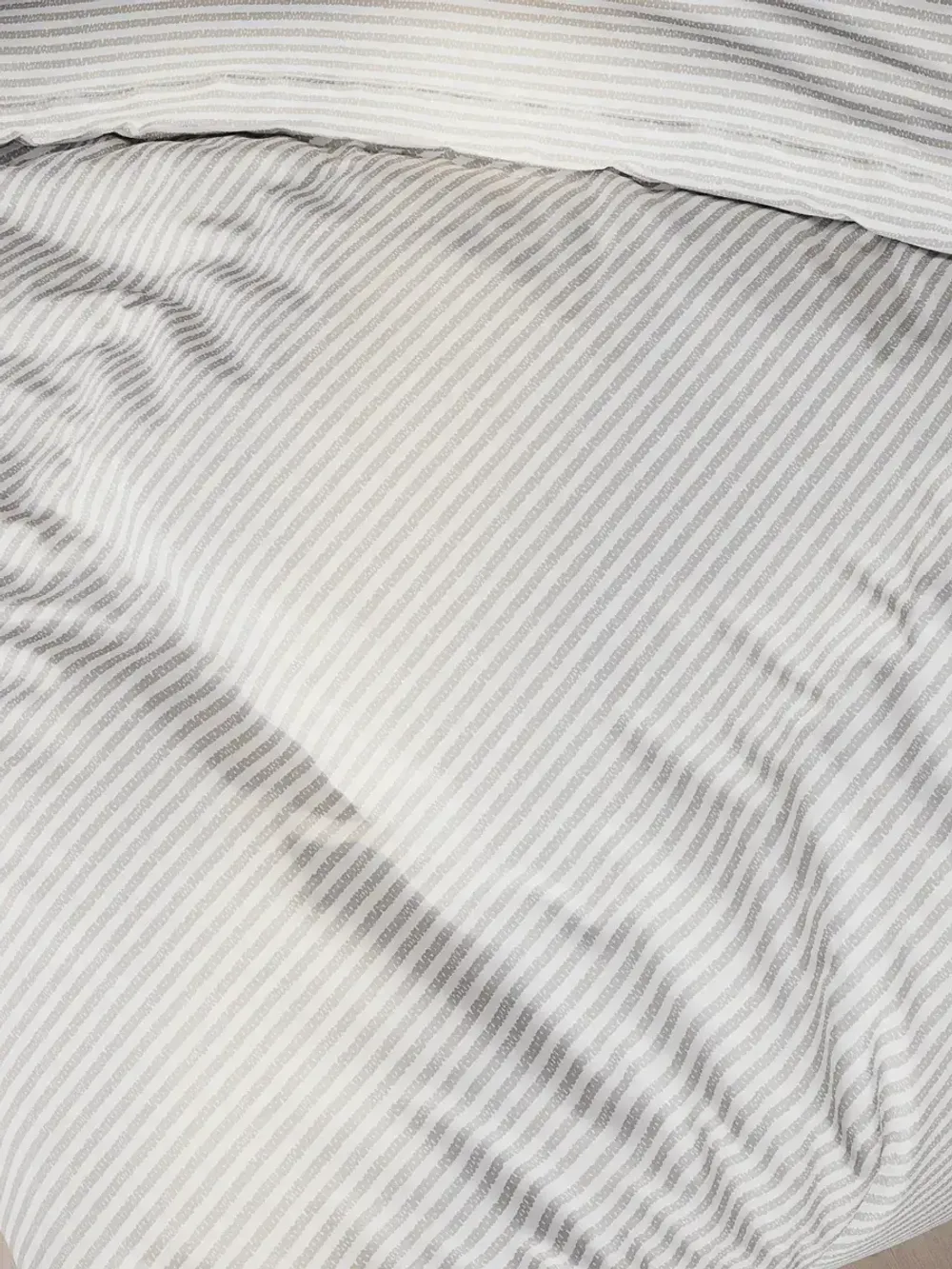 Декоративная наволочка с рюшами, оборками "Лутон" 40х60 см, 1 шт, без молнии