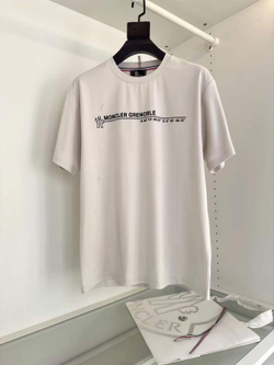 Футболка Moncler