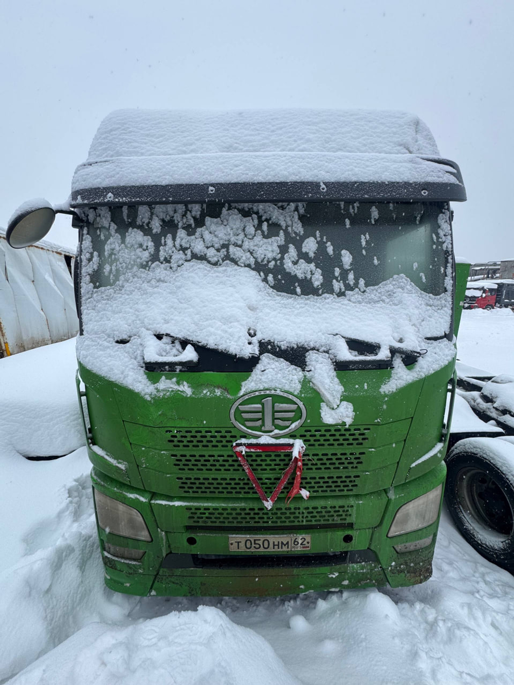FAW JH6 6x4 Седельный тягач CA4250P25K15T1NE5A80 (Газовый, 12,5 л, 430 л.с., МТ)