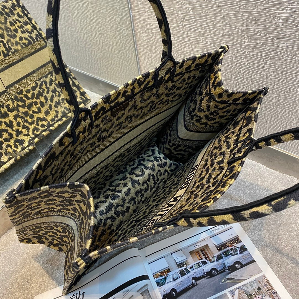 Christian Dior Book Tote 42 cm