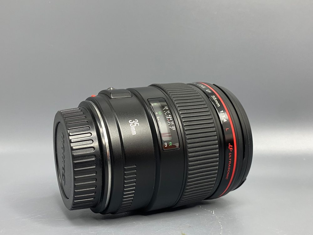 Canon EF 35mm 1.4L USM