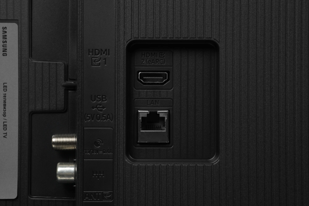 Телевизор LED Samsung 43" UE43F6000FUXRU черный FULL HD 60Hz DVB-T2 DVB-C DVB-S2 USB WiFi Smart TV