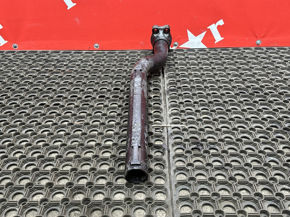 Кронштейн крыла заднего правый 2023г