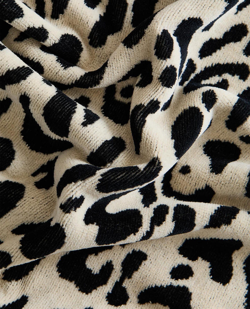 Zara Home - Велюровое банное полотенце с принтом животных, черный, 90х150 см