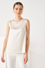 22860 Блузка женская (молочный)