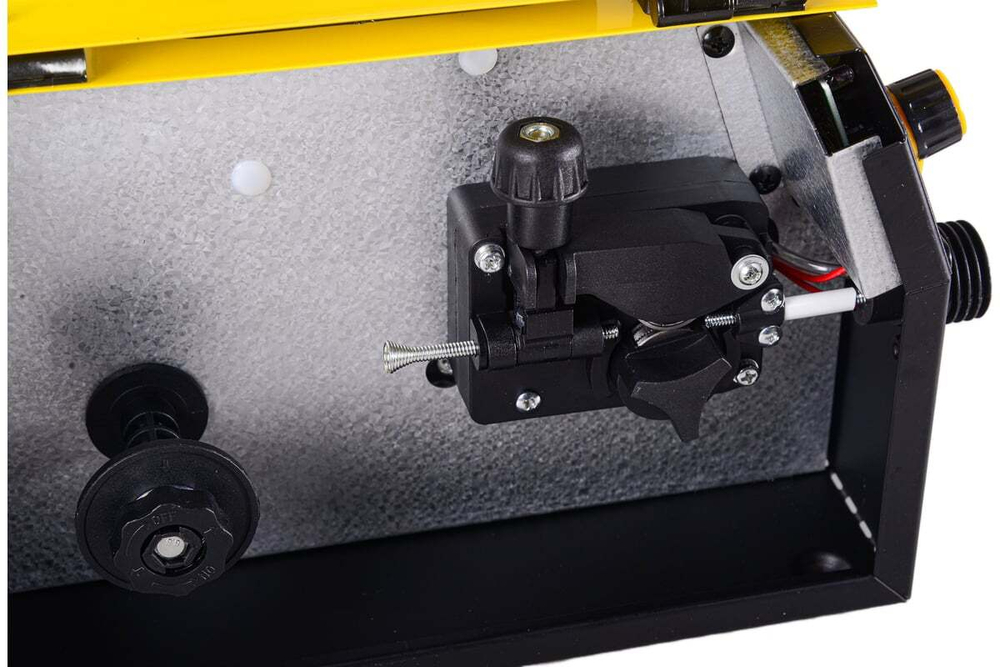 Сварочный полуавтомат Eurolux IWM-200 MIG 5в1 65/180